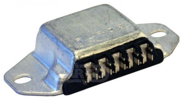 Regulator napięcia alternatora HC Cargo 133516 – 28V
